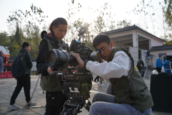 为什么深圳企业选择文丰影视拍摄宣传片？5大核心竞争力